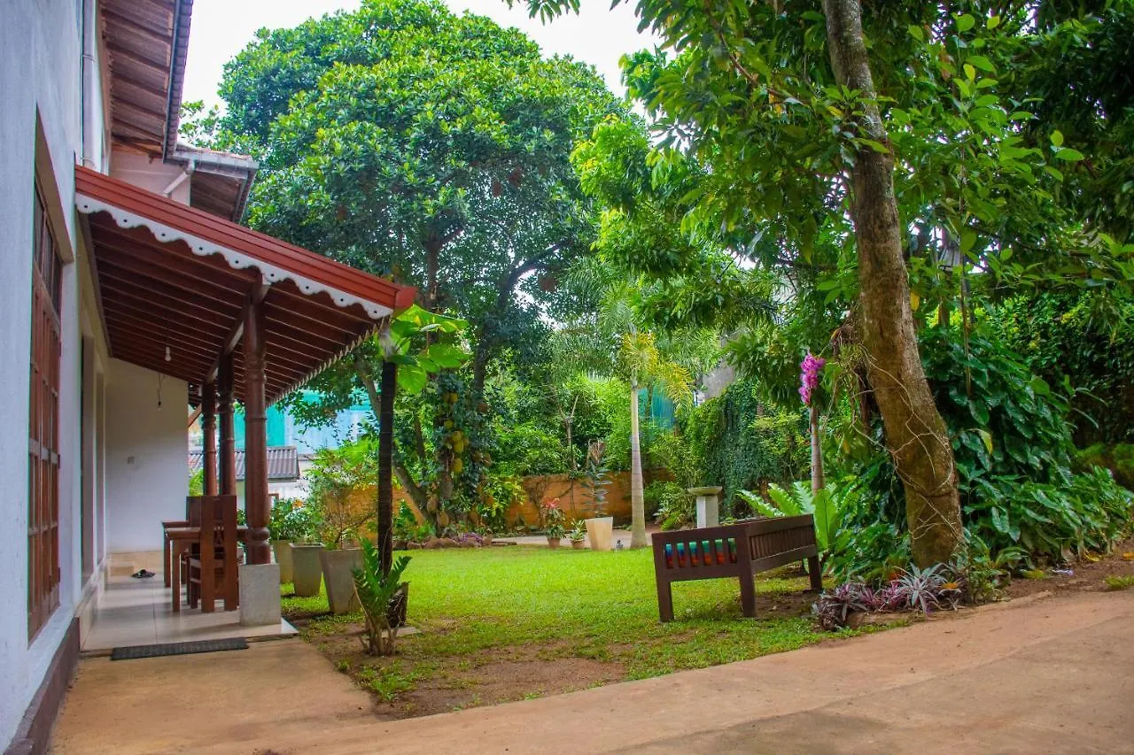 Homestay Garden Rest Канди